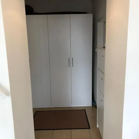 Lägenhet Apartman White Rose *