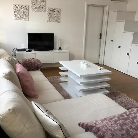 Apartman White Rose